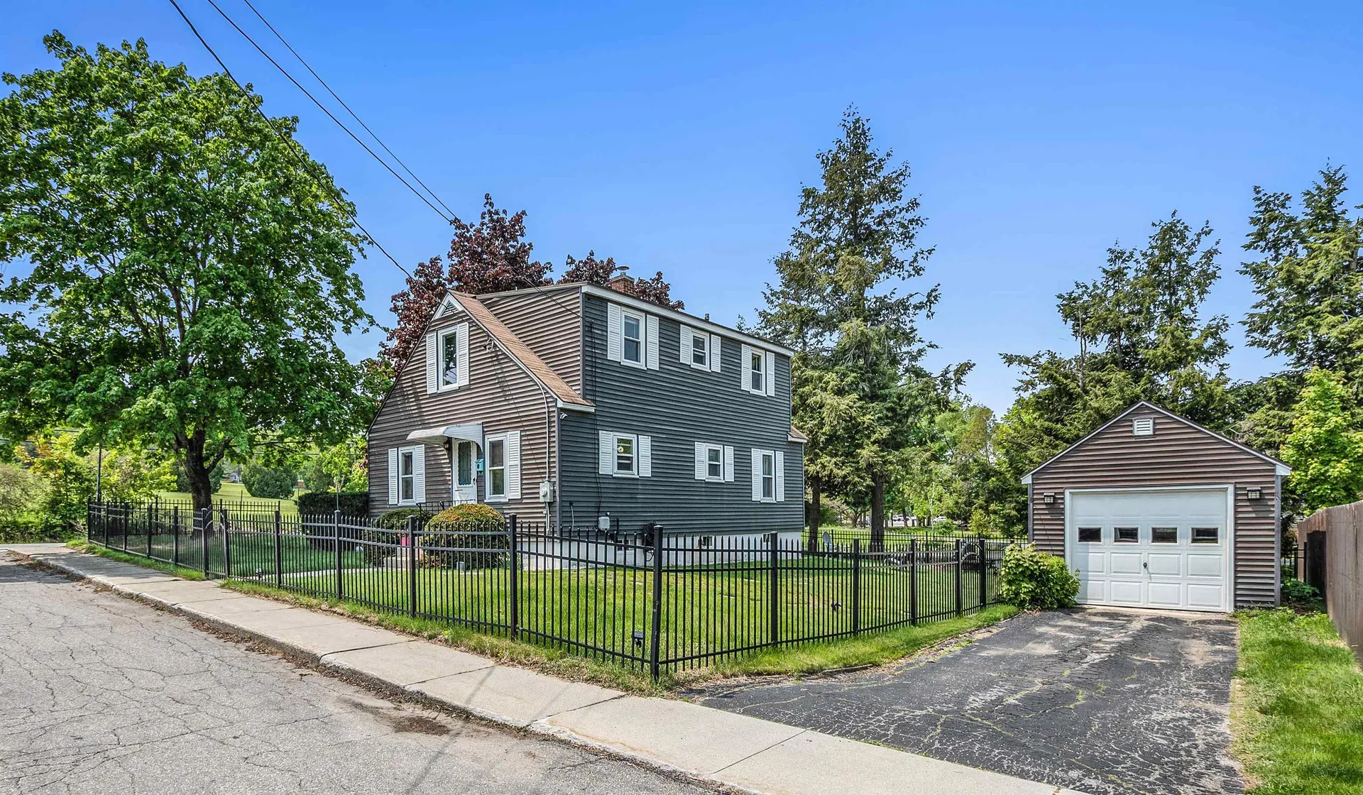 99 Maple Avenue Claremont NH 03743