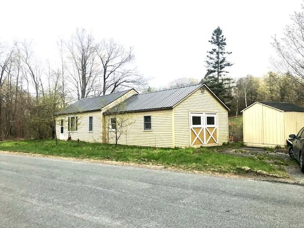 136 Indian Pond Road Piermont NH 03779