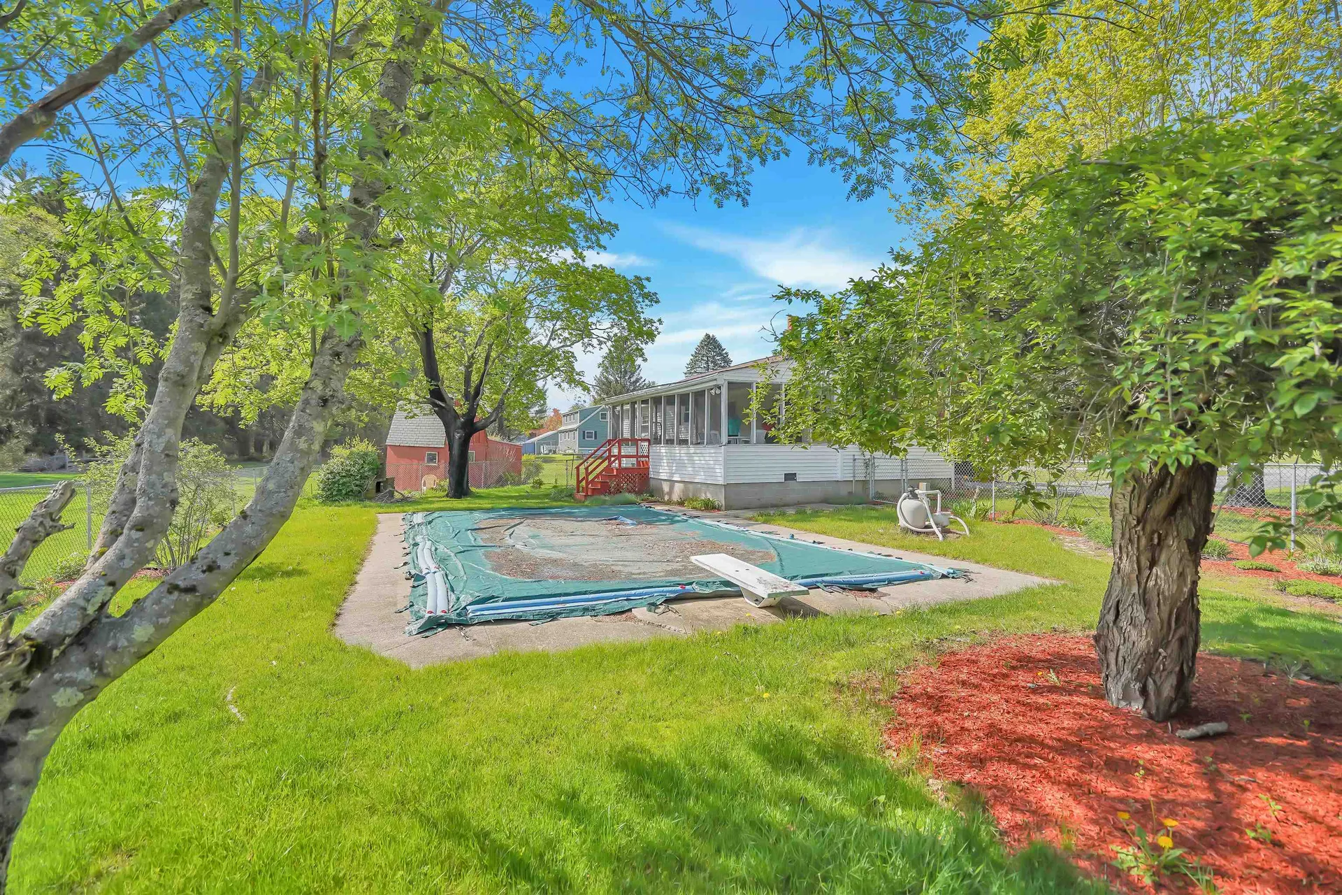 7 Lucy Avenue Pelham NH 03076