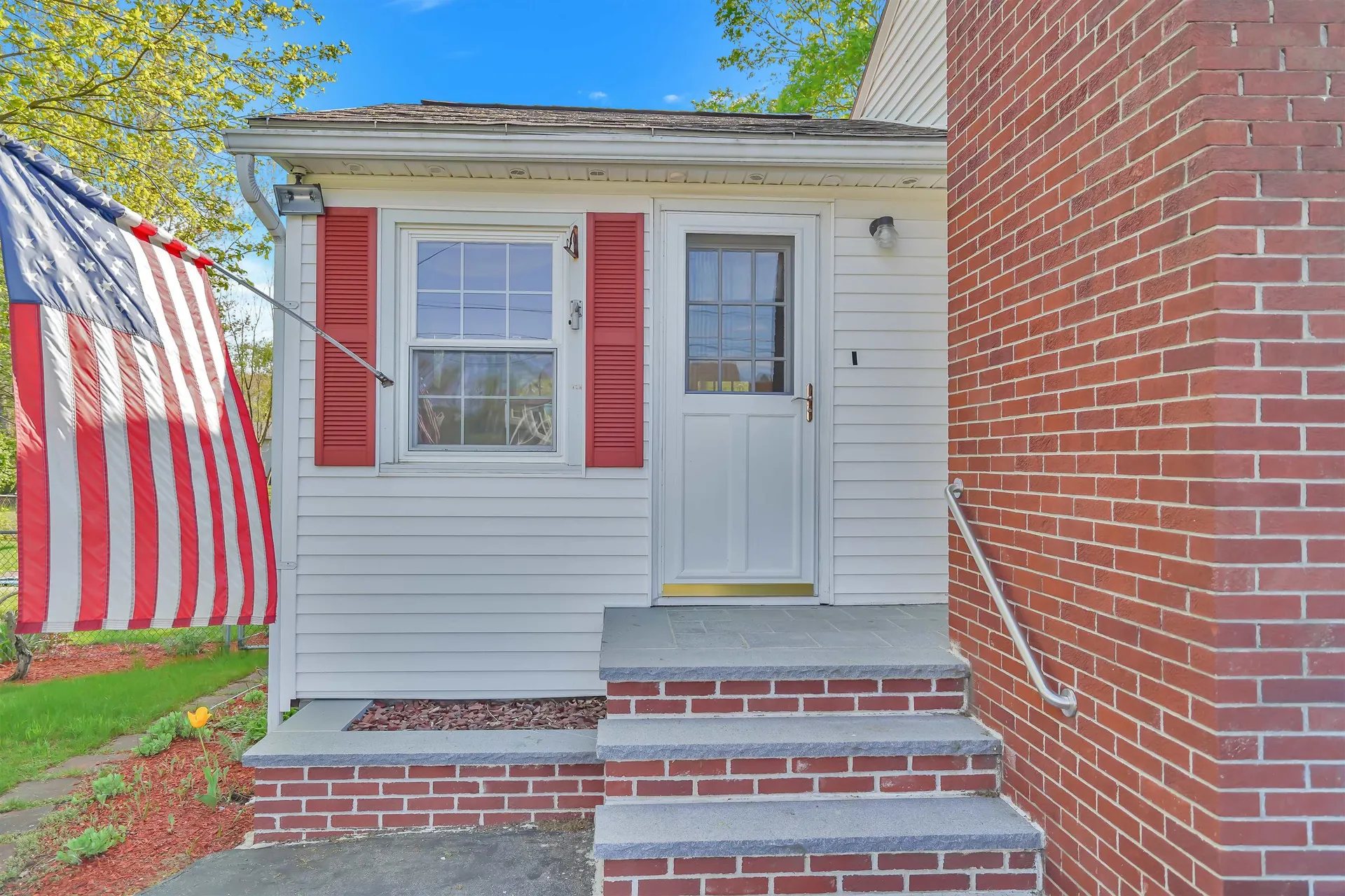 7 Lucy Avenue Pelham NH 03076