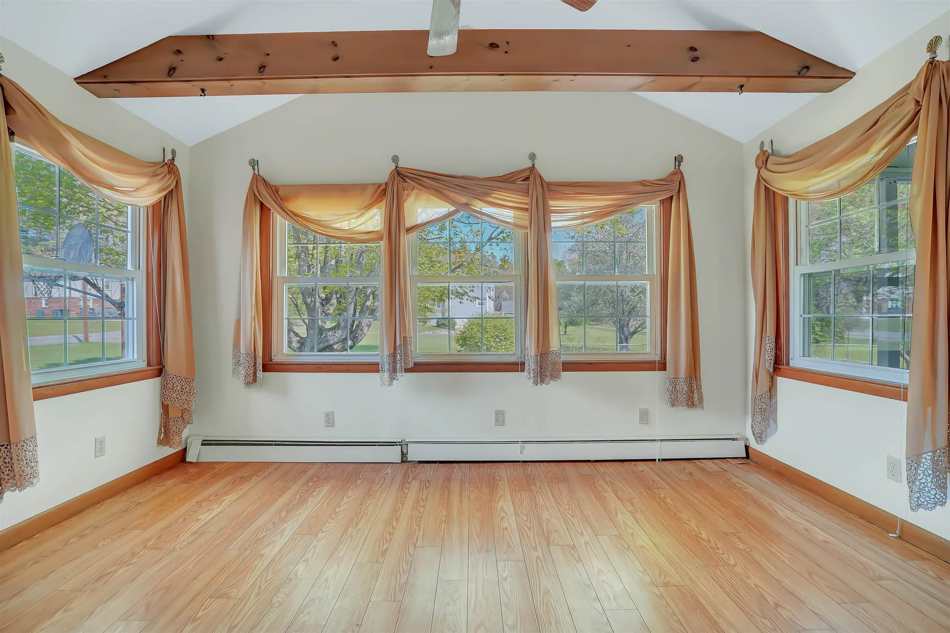 7 Lucy Avenue Pelham NH 03076