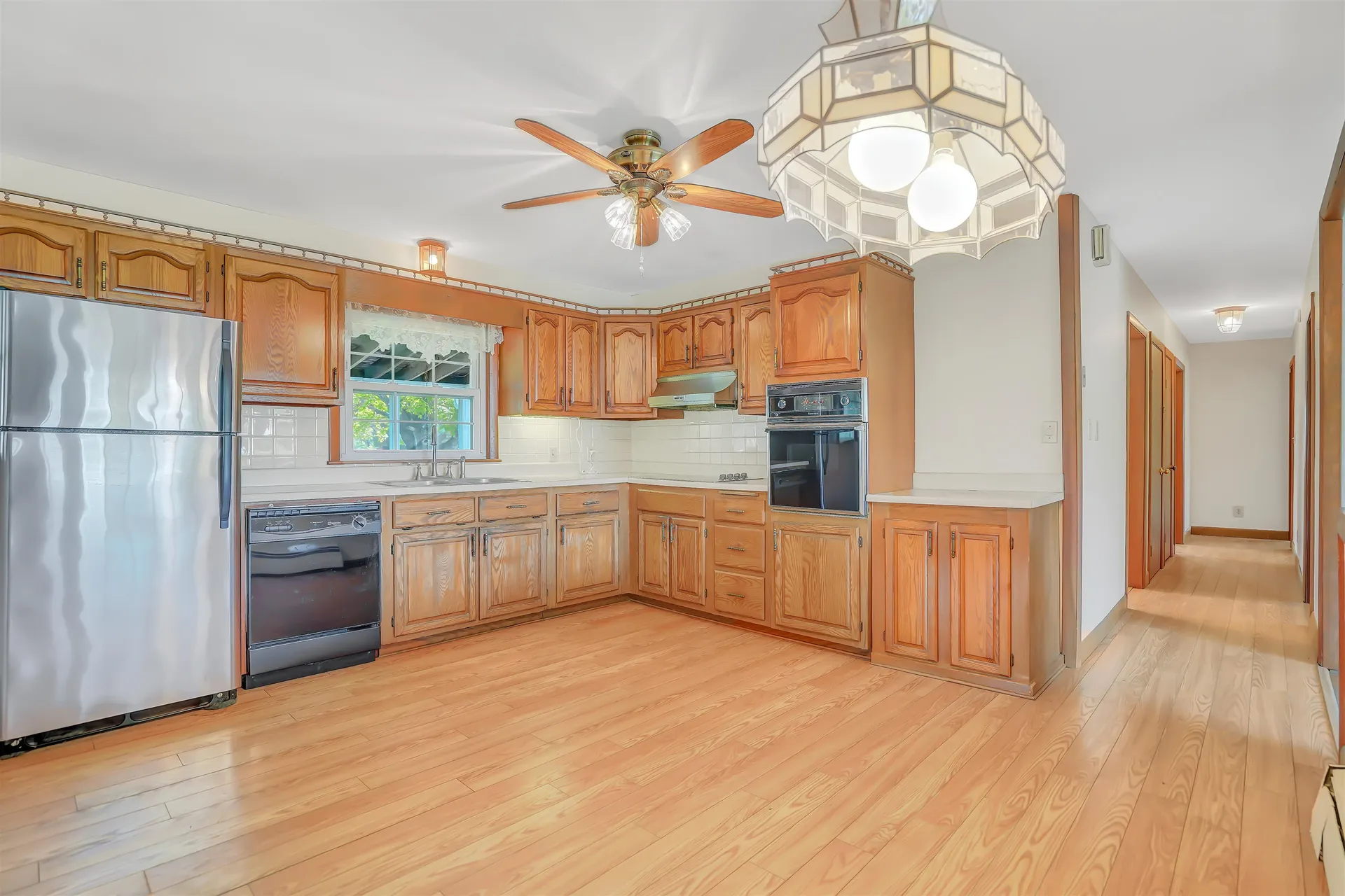 7 Lucy Avenue Pelham NH 03076