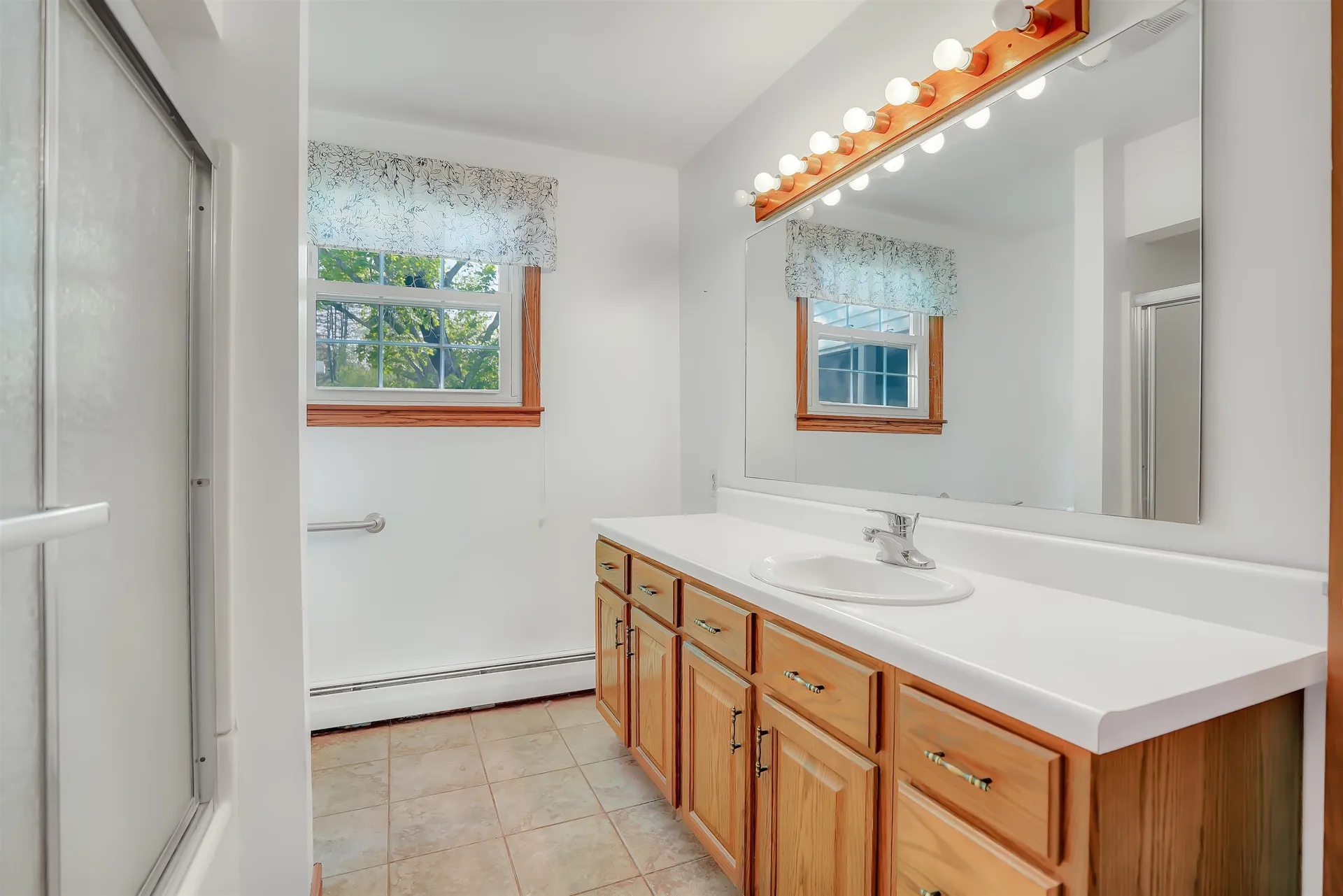 7 Lucy Avenue Pelham NH 03076