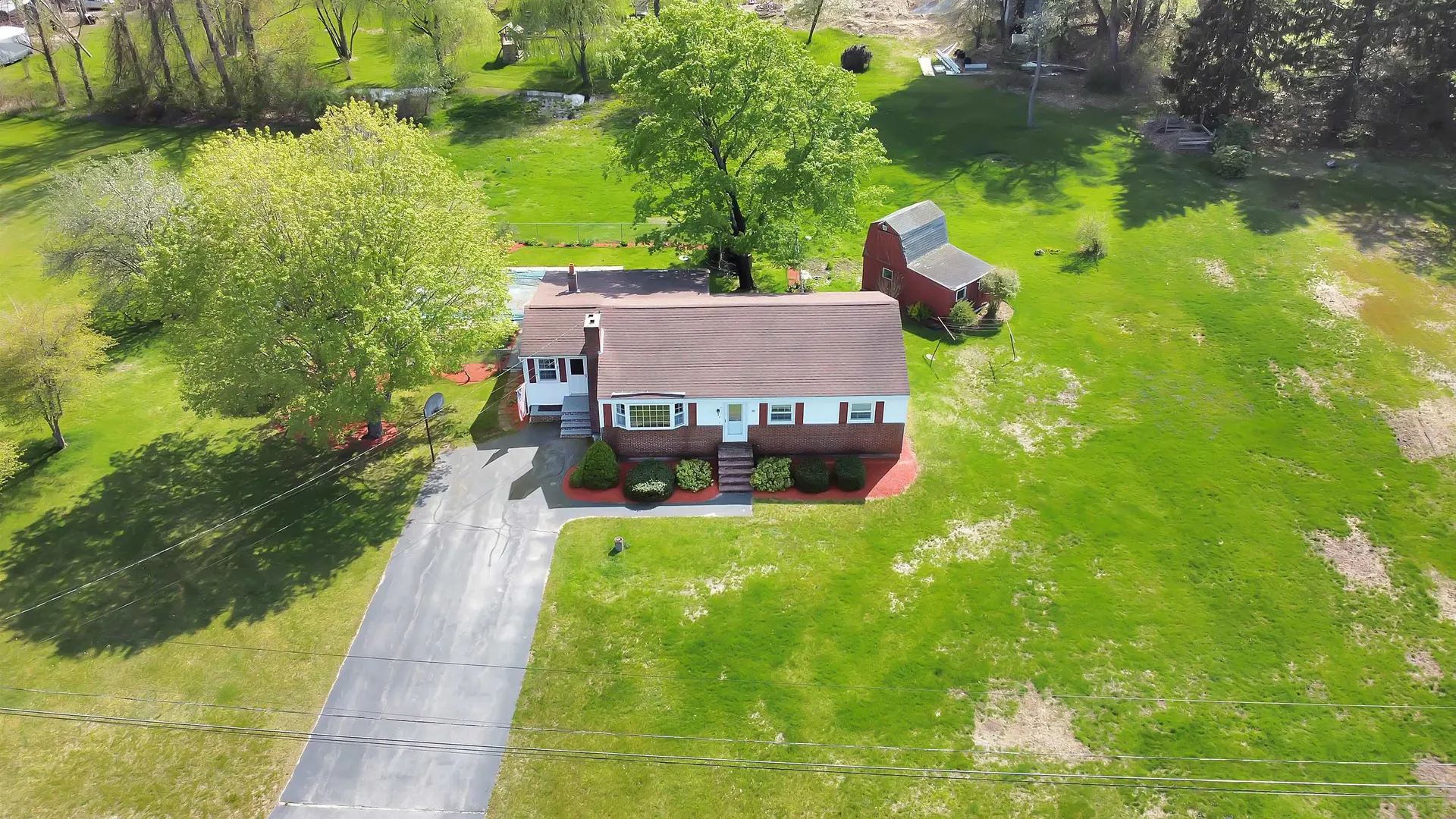 7 Lucy Avenue Pelham NH 03076