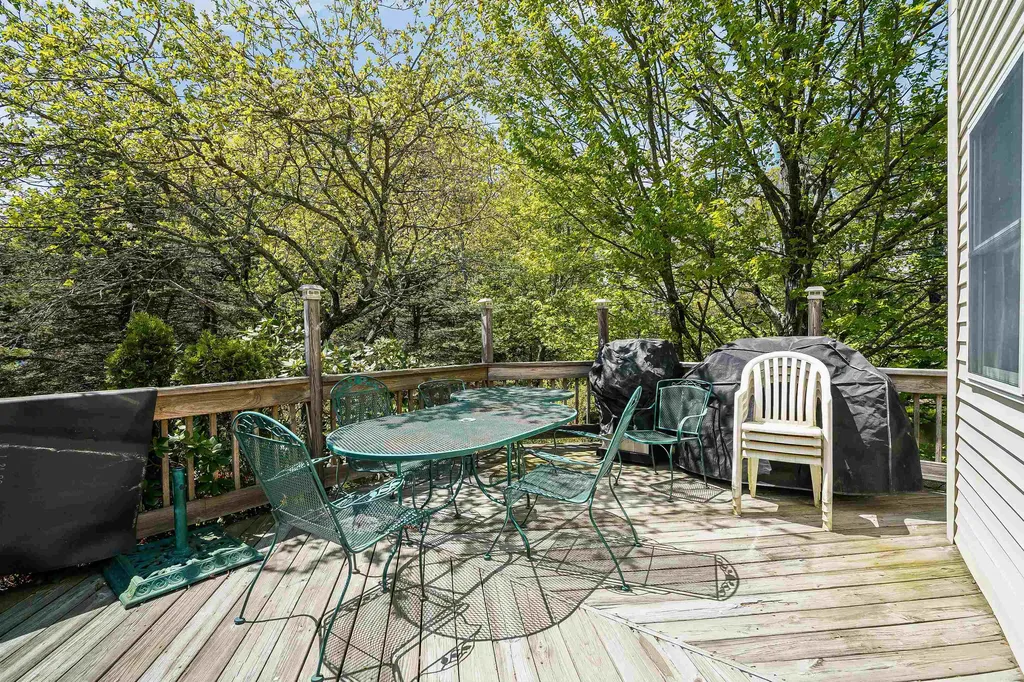 5 Magnolia Lane Belmont NH 03220