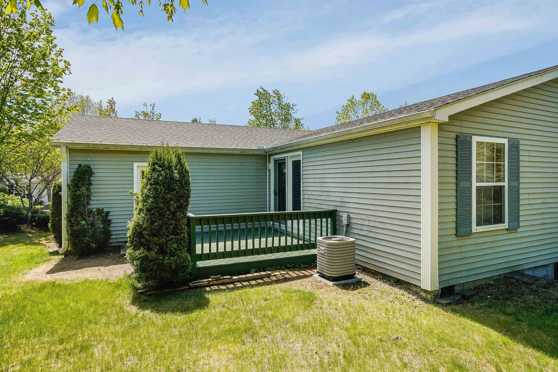 5 Magnolia Lane Belmont NH 03220