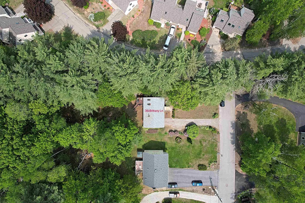 36 Brittany Lane Laconia NH 03246