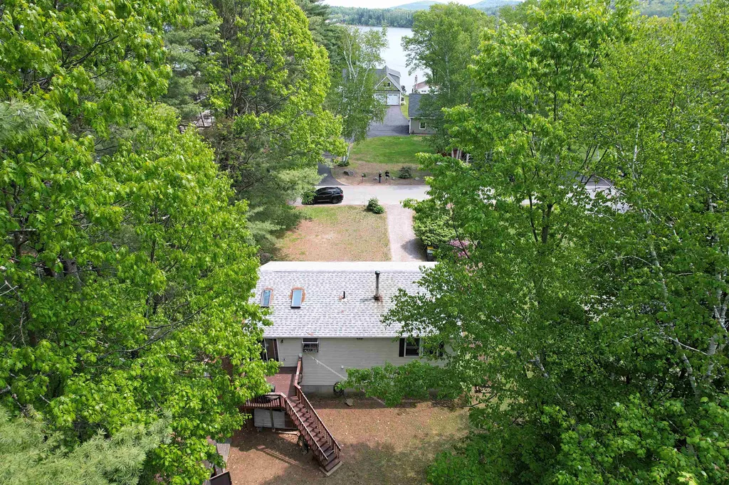 36 Brittany Lane Laconia NH 03246
