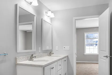 31 Margarets Way Ossipee NH 03864