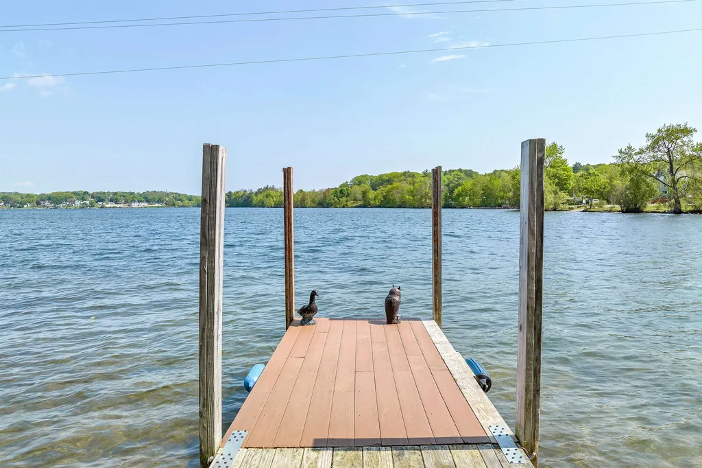 31 Opechee Street Laconia NH 03246