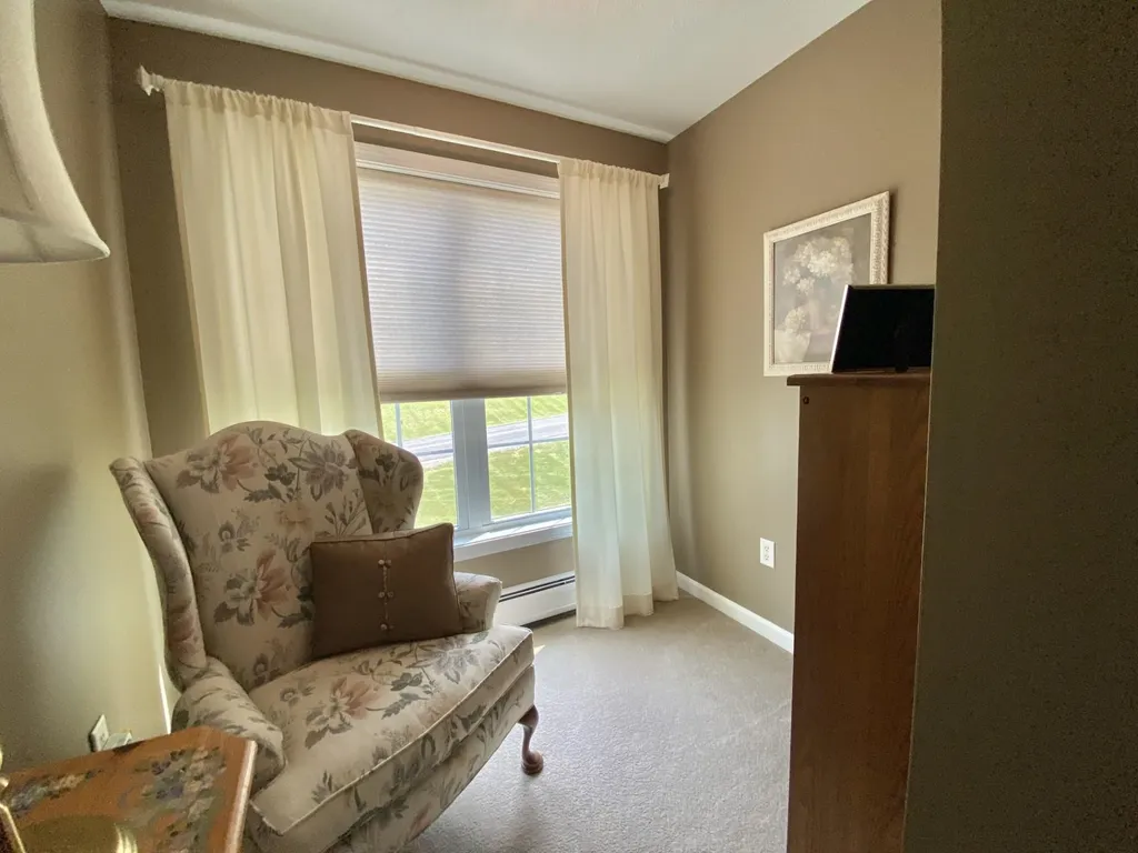 75 Arrowcrest Drive Swanzey NH 03446