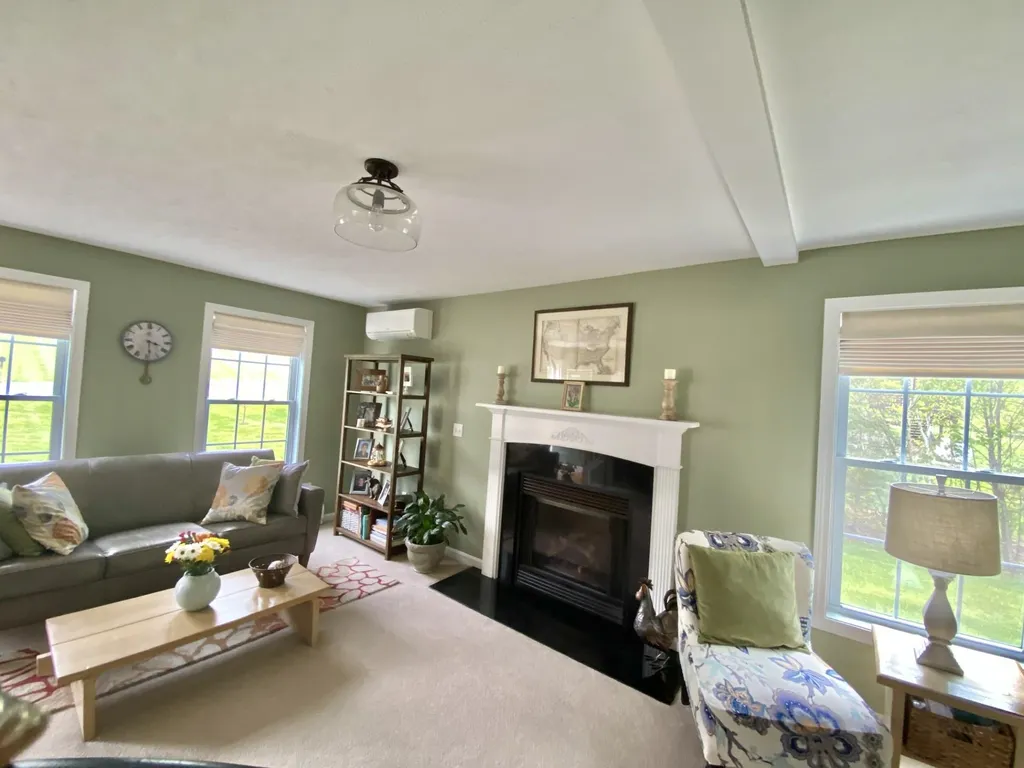 75 Arrowcrest Drive Swanzey NH 03446