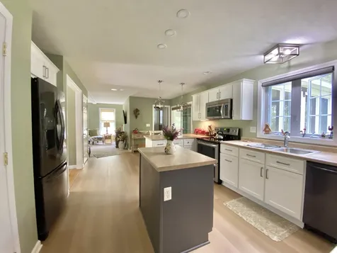 75 Arrowcrest Drive Swanzey NH 03446