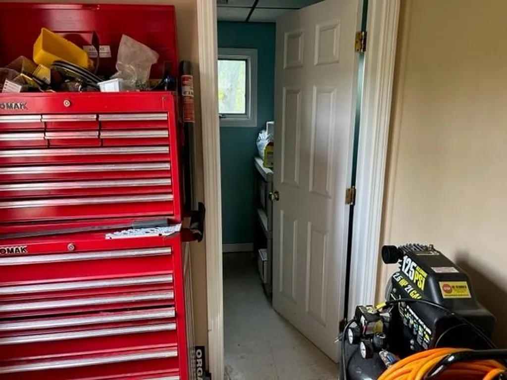 21 River Road Newington NH 03801