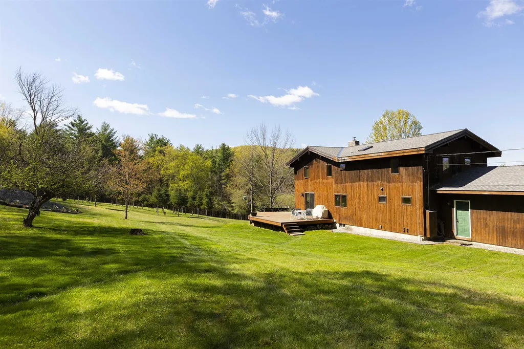 456 Willow Brook Road Plainfield NH 03781