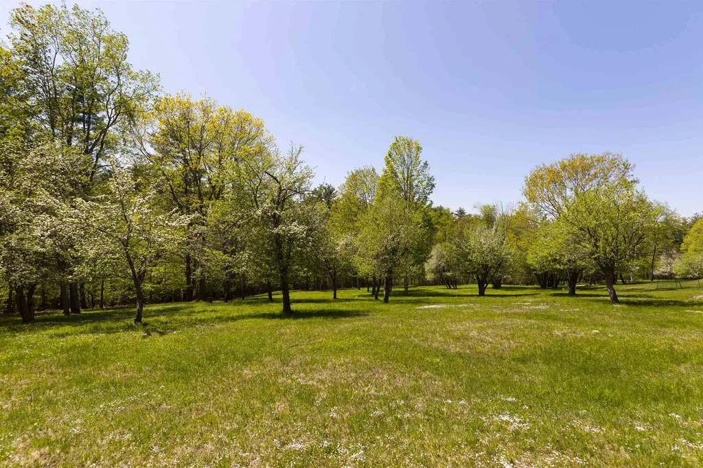 456 Willow Brook Road Plainfield NH 03781