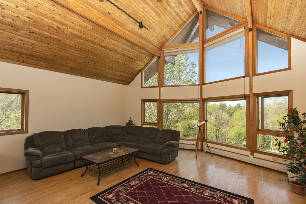 456 Willow Brook Road Plainfield NH 03781