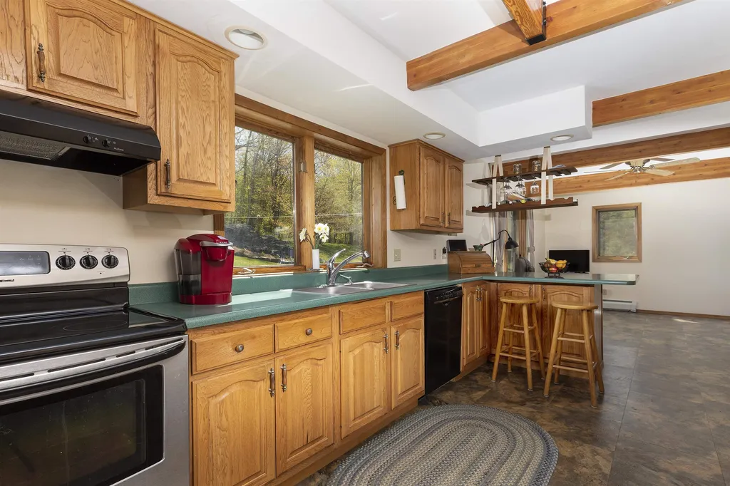 456 Willow Brook Road Plainfield NH 03781