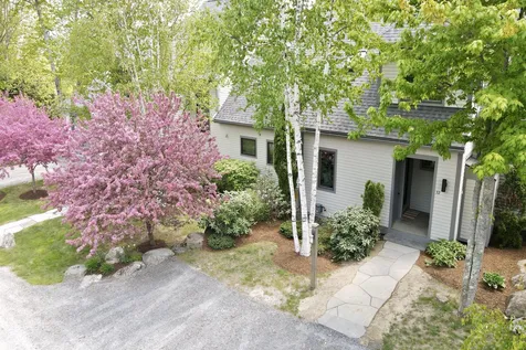 60 Mclane Road Stowe VT 05672