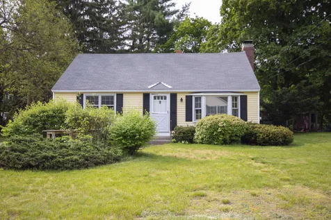 6 Anders Lane Nashua NH 03060