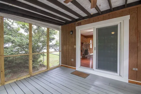 6 Anders Lane Nashua NH 03060