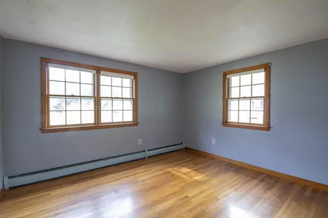 6 Anders Lane Nashua NH 03060