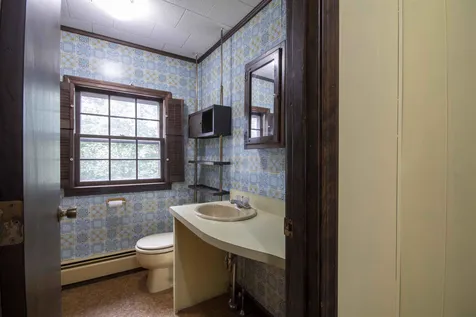 6 Anders Lane Nashua NH 03060