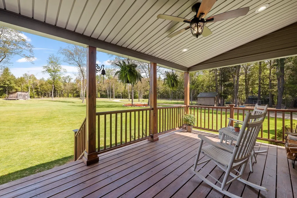 514 White Oak Road Barnstead NH 03225