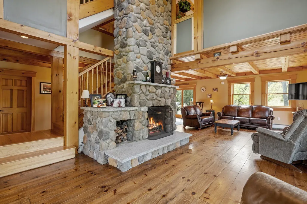 514 White Oak Road Barnstead NH 03225