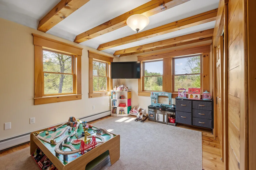 514 White Oak Road Barnstead NH 03225