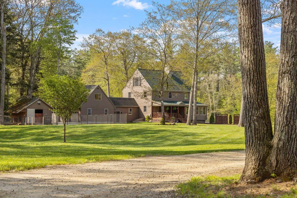514 White Oak Road Barnstead NH 03225