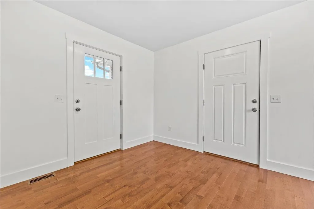 26 Taft Street Essex Junction VT 05452