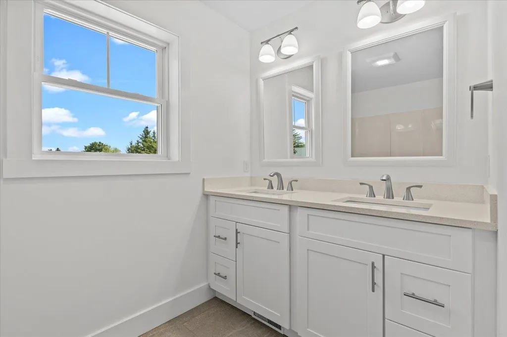 26 Taft Street Essex Junction VT 05452