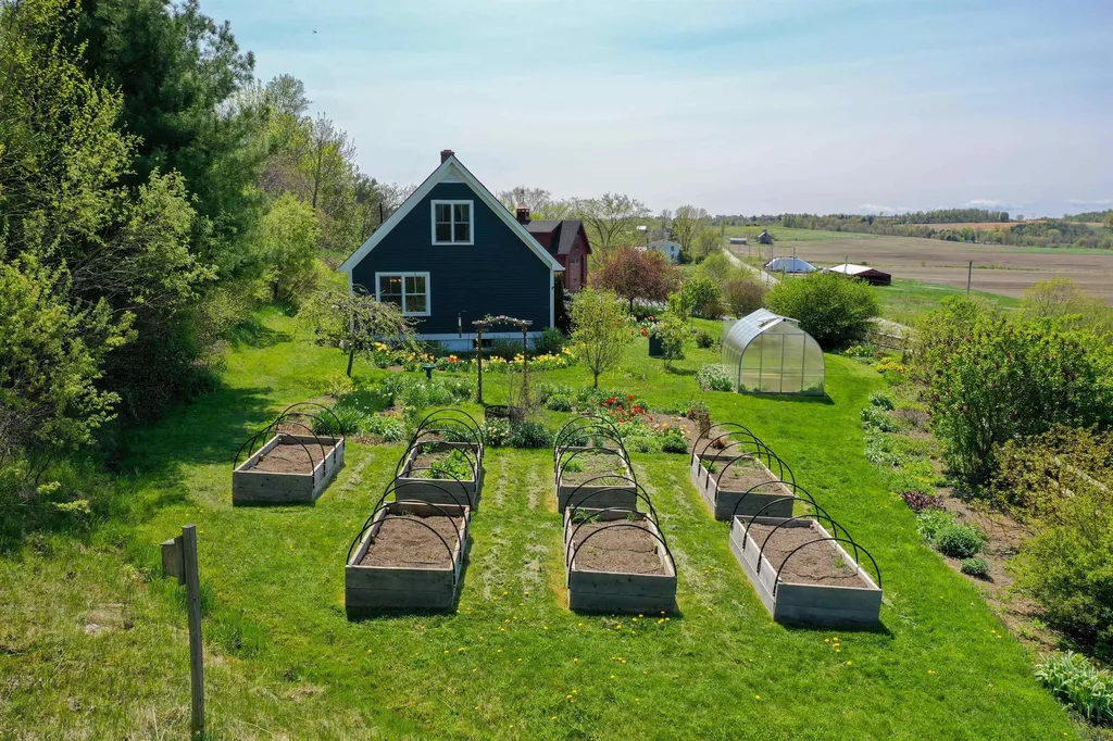 3098 North Street New Haven VT 05472