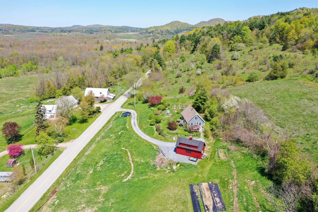 3098 North Street New Haven VT 05472