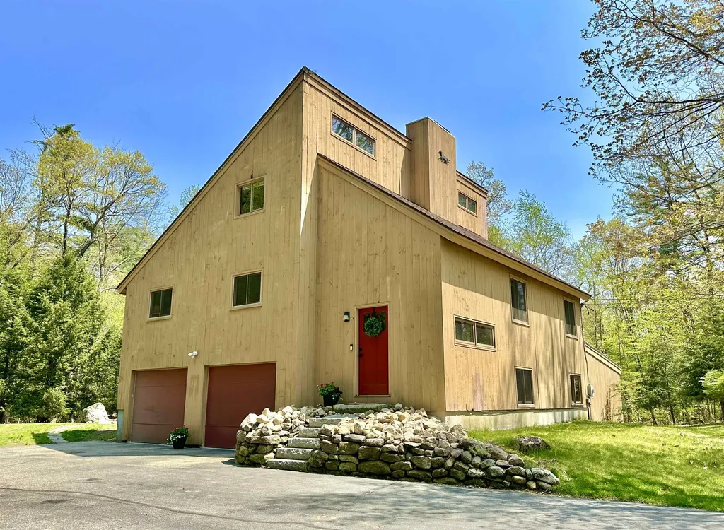 7 Brook Road Amherst NH 03031