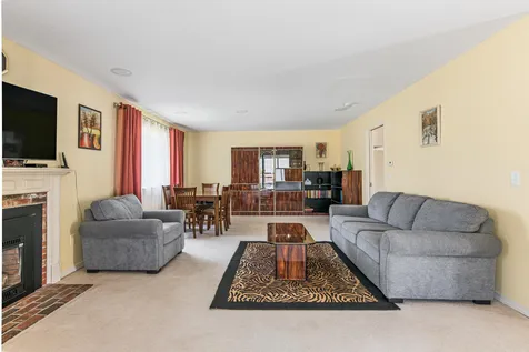 124 Hilltop Place New London NH 03257