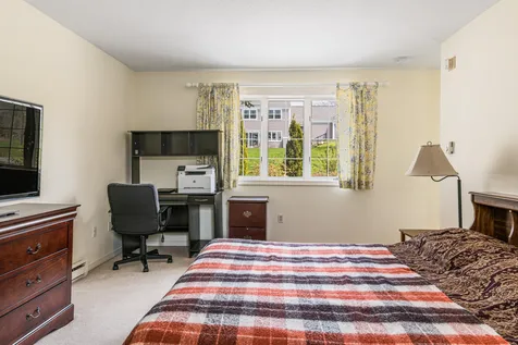 124 Hilltop Place New London NH 03257