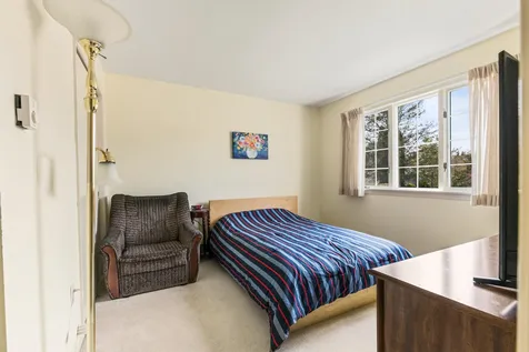 124 Hilltop Place New London NH 03257