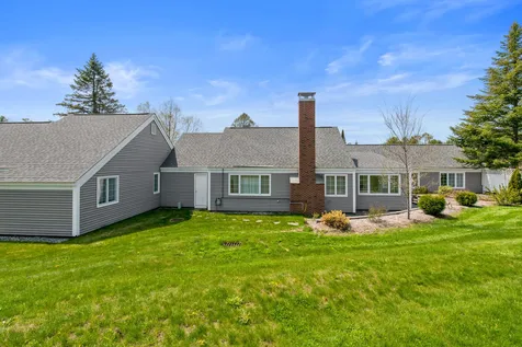 124 Hilltop Place New London NH 03257