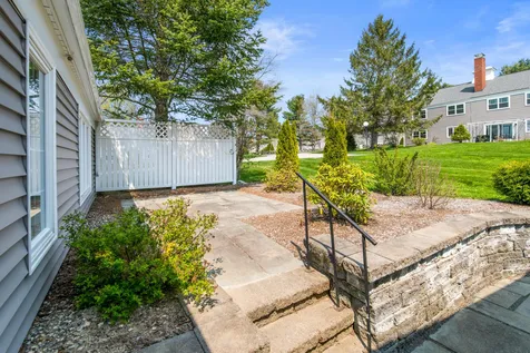 124 Hilltop Place New London NH 03257