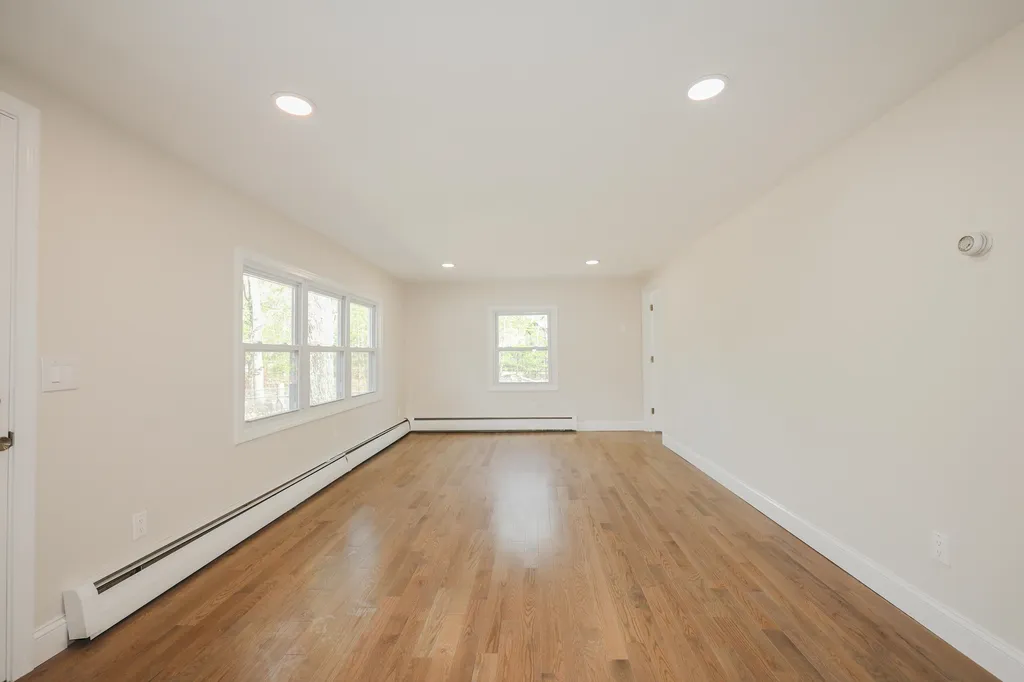 19 Depot Road Epping NH 03042