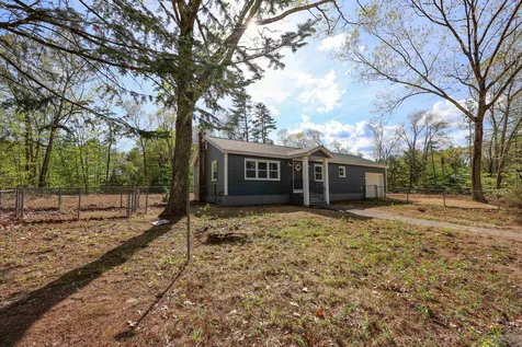 19 Depot Road Epping NH 03042