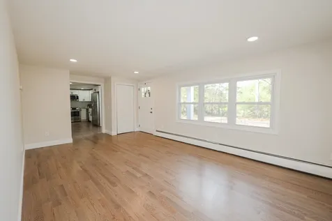 19 Depot Road Epping NH 03042
