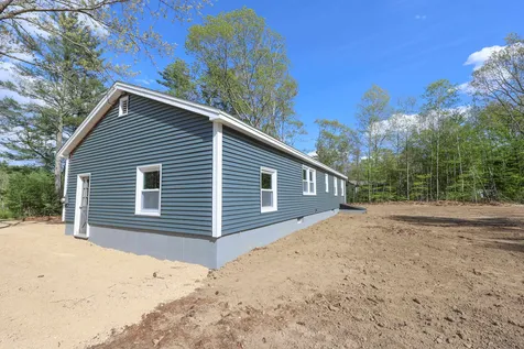 19 Depot Road Epping NH 03042
