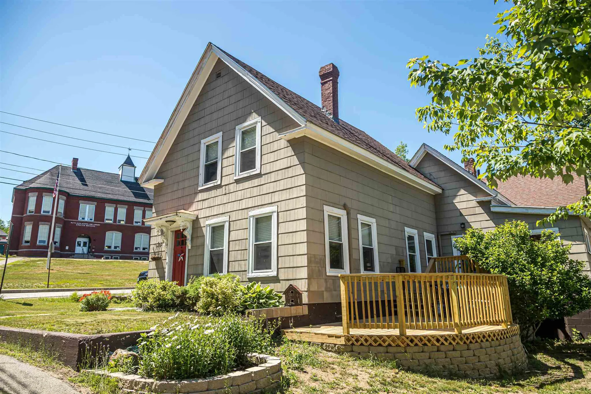 10 Elm Street Milton NH 03851
