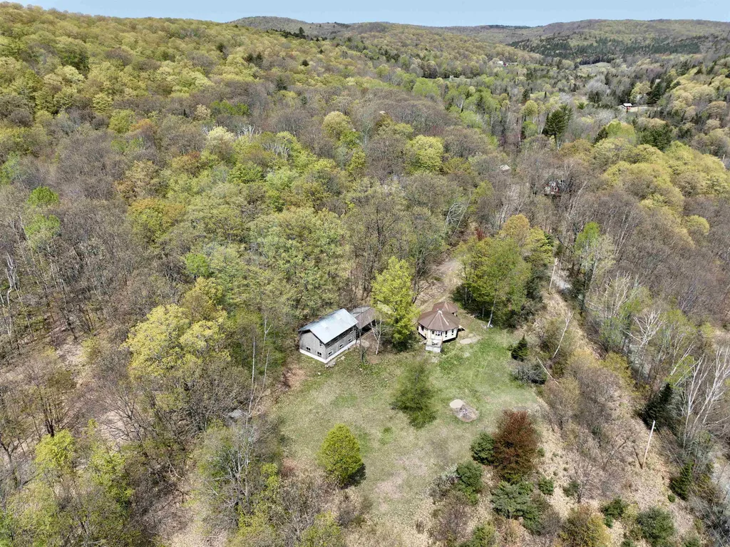 17 Willey Road Strafford VT 05070