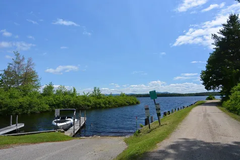 Wintersport/albert Street Moultonborough NH 03254