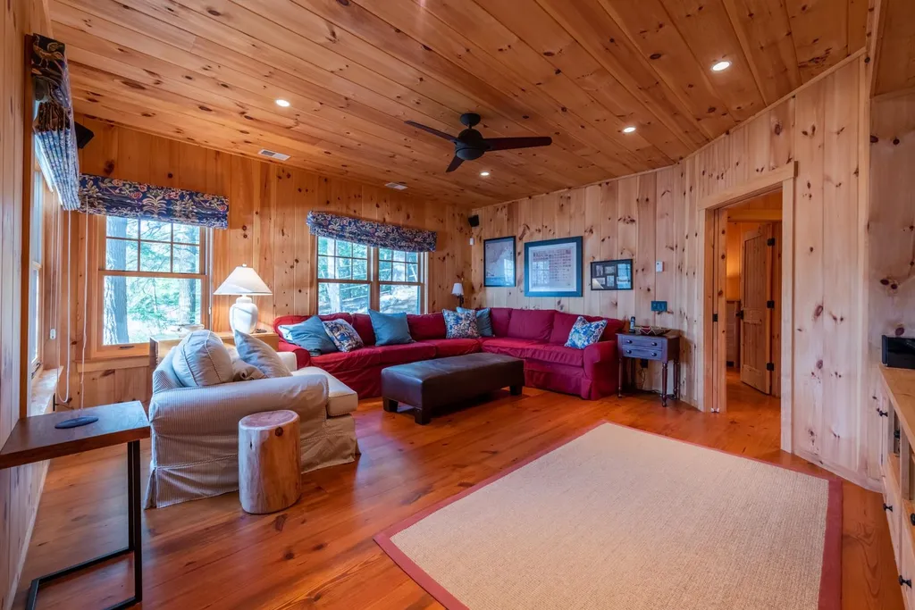 12 Red House Road Acworth NH 03601