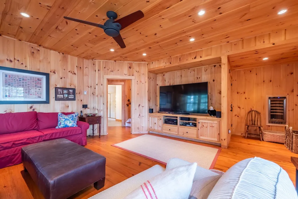 12 Red House Road Acworth NH 03601
